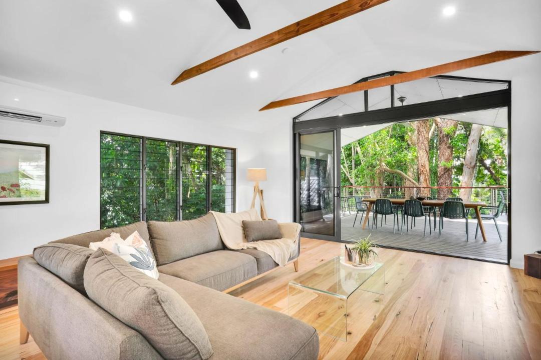 Photo of Livingroom in Clifton Beach