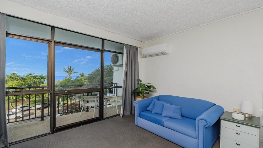 Photo of Livingroom in North Ward
