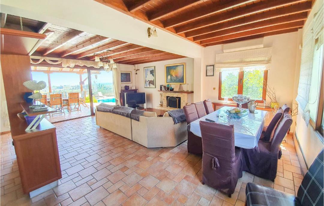 Photo of Livingroom in Kato Diminio