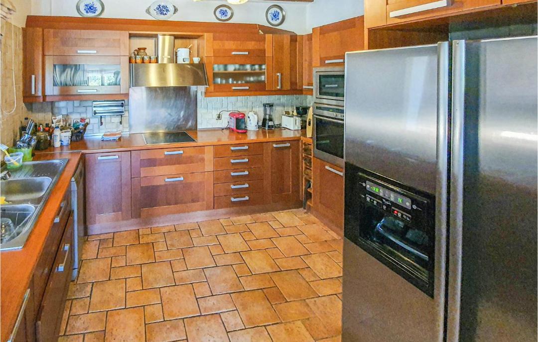 Photo of Kitchen in Kato Diminio