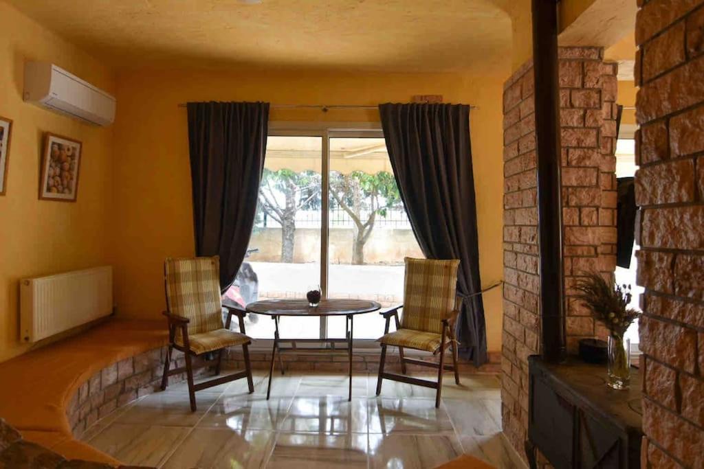 Photo of Livingroom in Kropia