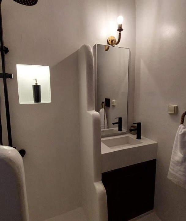 Photo of Bathroom in Pella Region