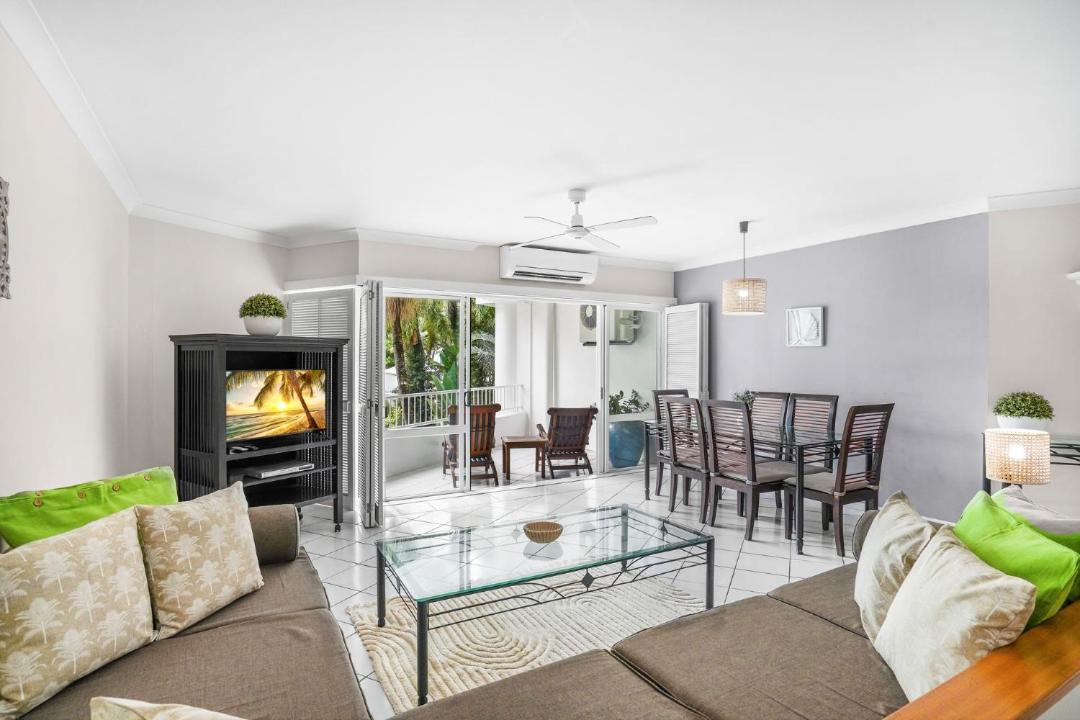 Photo of Livingroom in Palm Cove