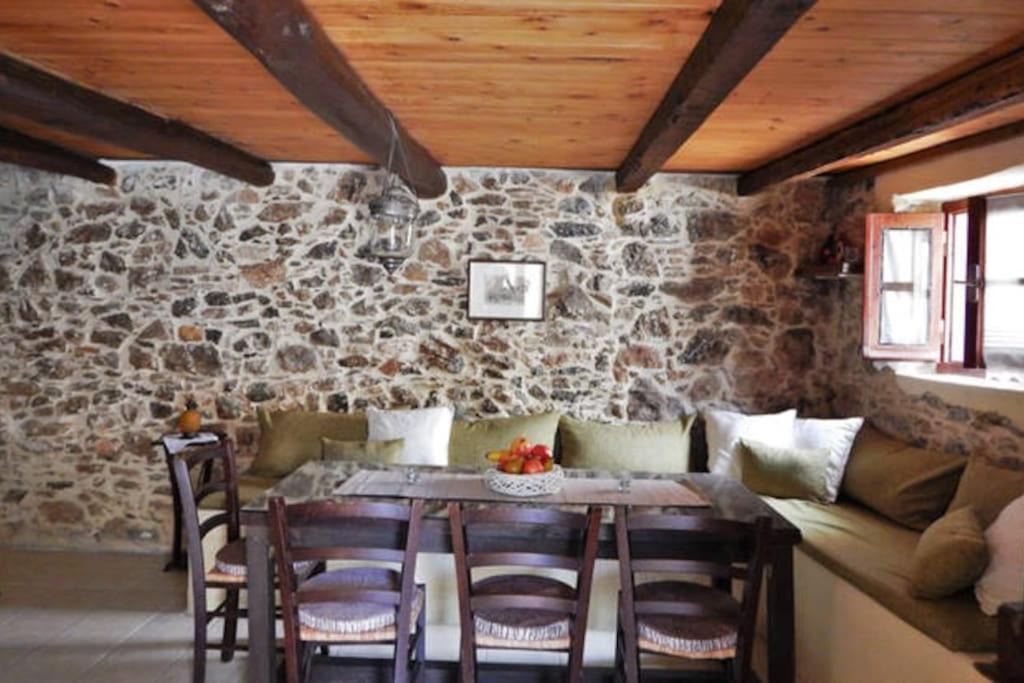 Photo of Livingroom in Apostoli