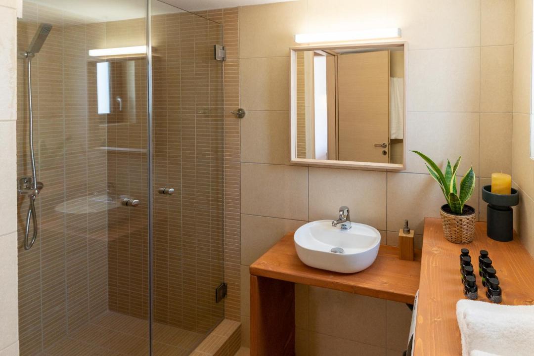Photo of Bathroom in Vari