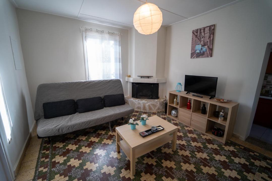 Photo of Livingroom in Karavomylos