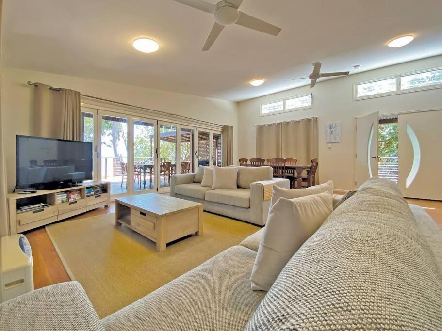 Photo of Livingroom in Amity Point