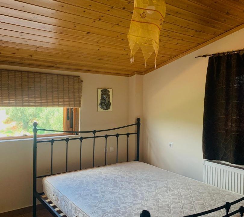 Photo of Bedroom in Paravola