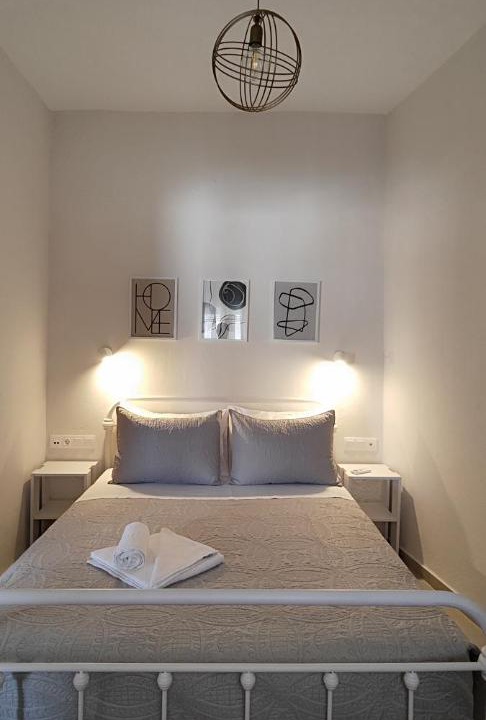 Photo of Others in Orne