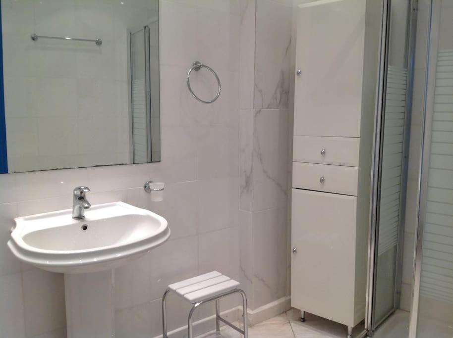 Photo of Bathroom in Marmari