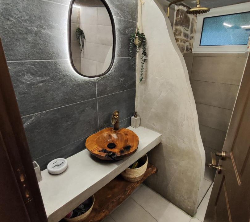 Photo of Bathroom in Proussos