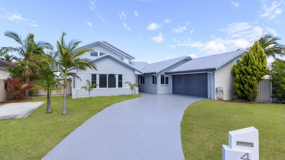 Photo of Buildings in Banksia Beach