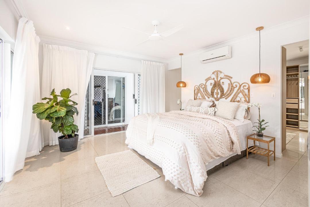 Photo of Bedroom in Trinity Beach