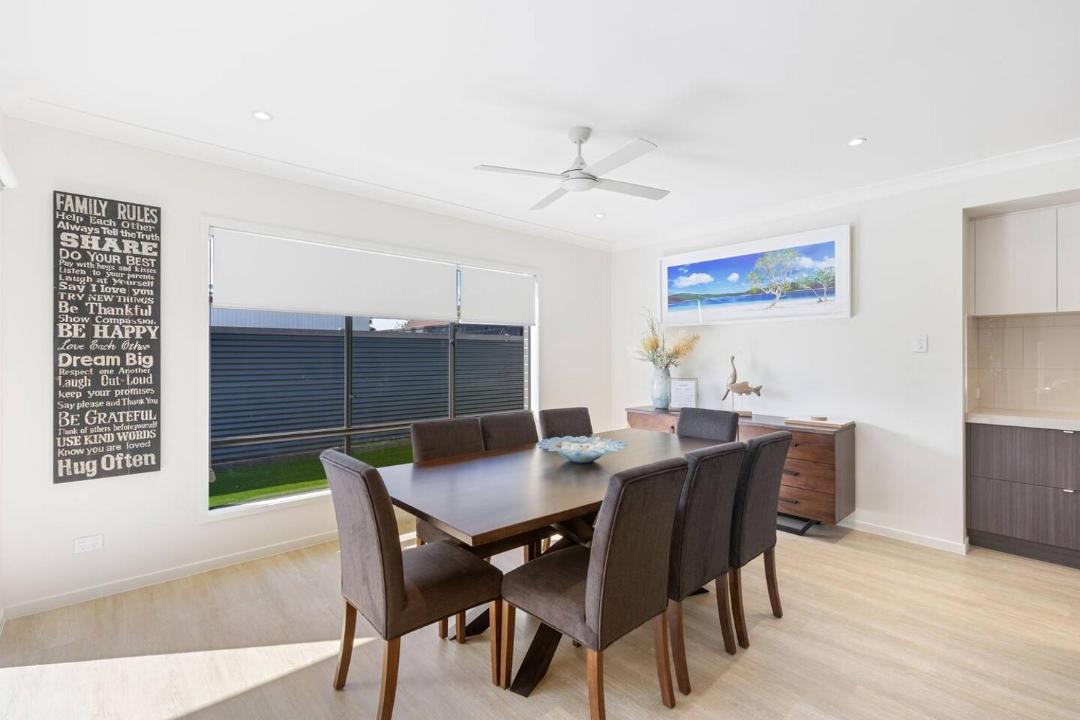 Photo of Livingroom in Urangan