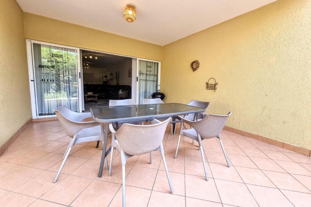 Photo of Livingroom in Umhlali Beach