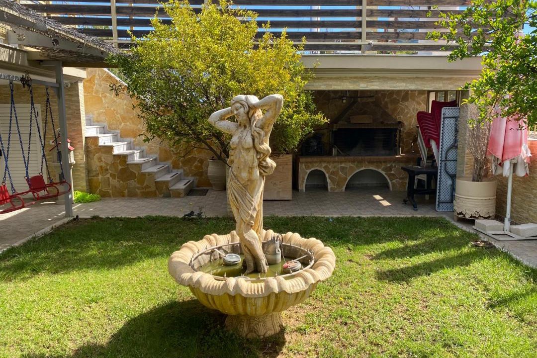 Photo of Others in Bralos