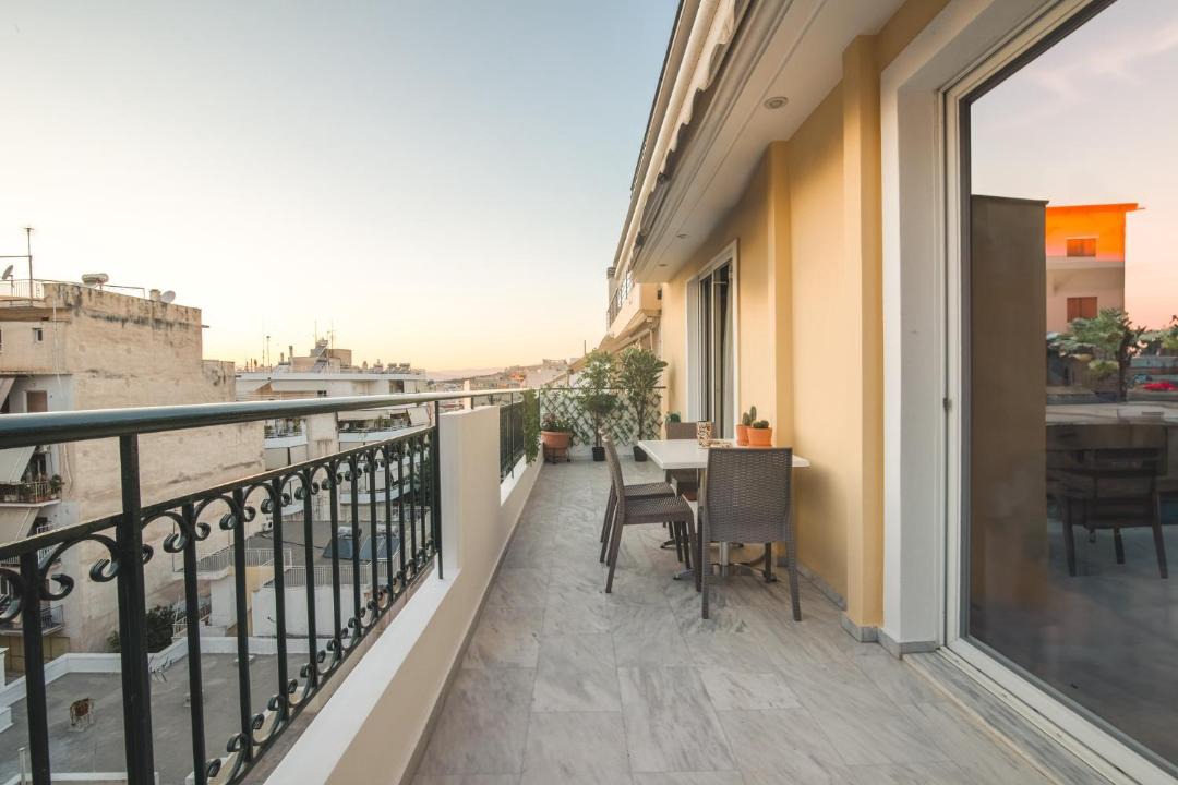 Photo of Patio Balcony in Neos Kosmos
