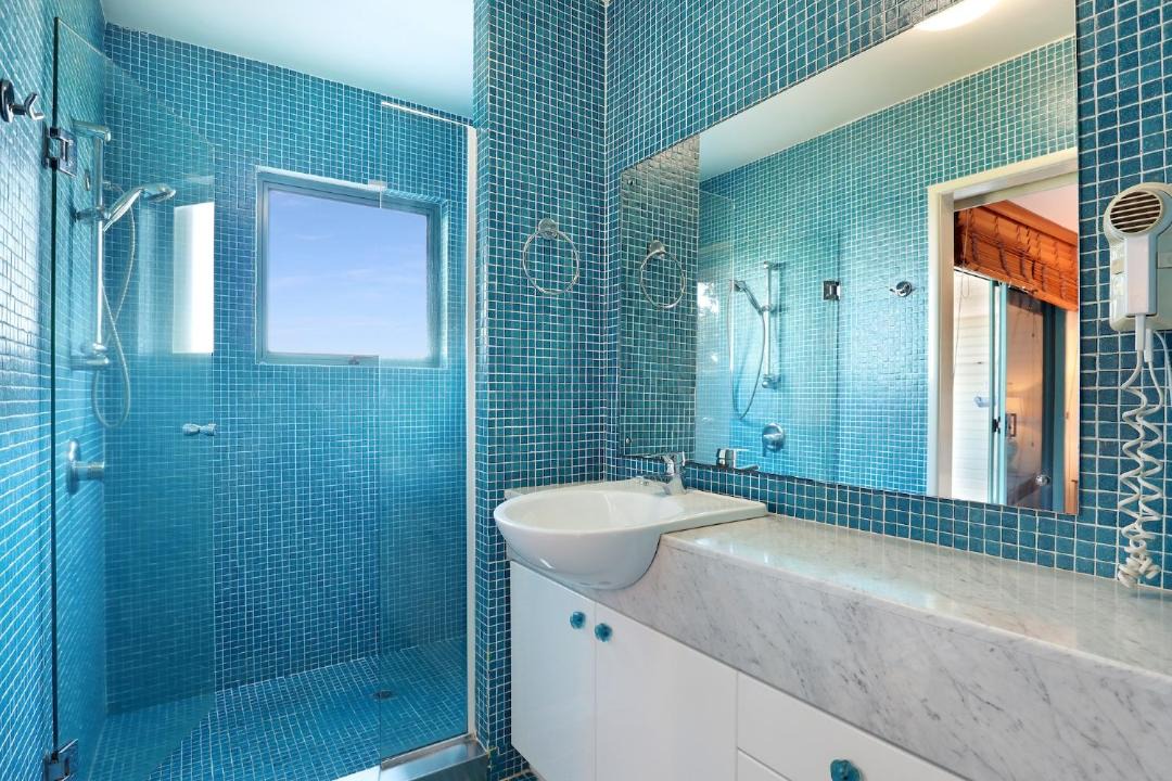 Photo of Bathroom in Point Lookout