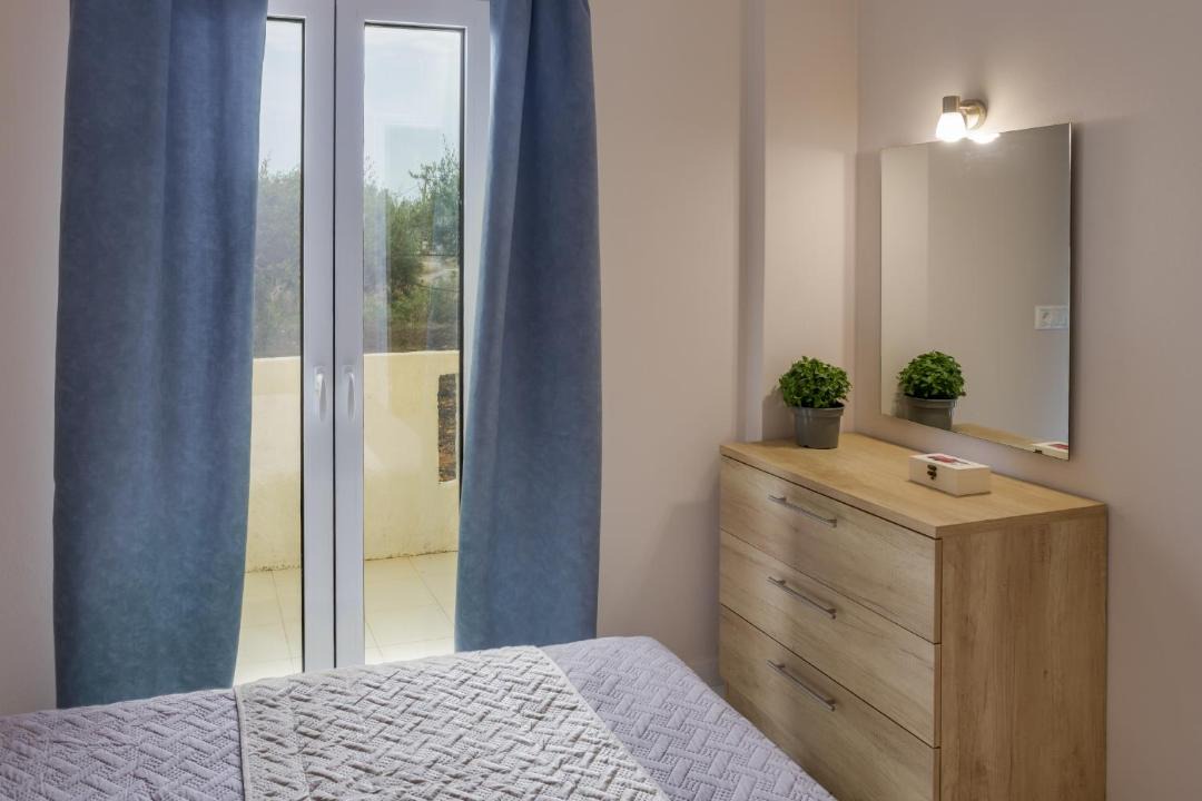 Photo of Bedroom in Anissaras