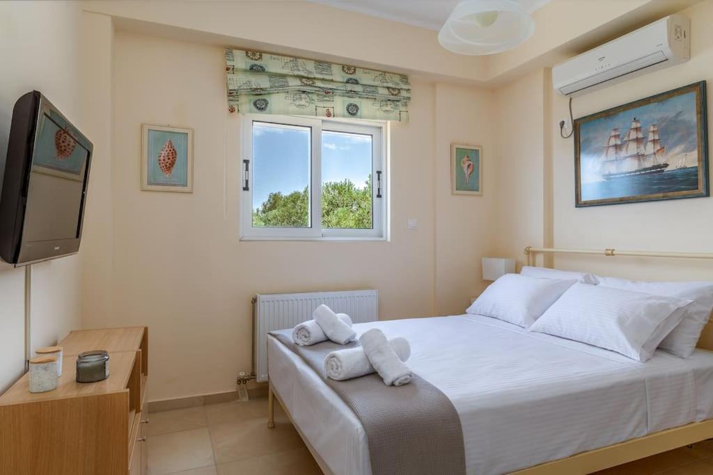 Photo of Bedroom in Marathon