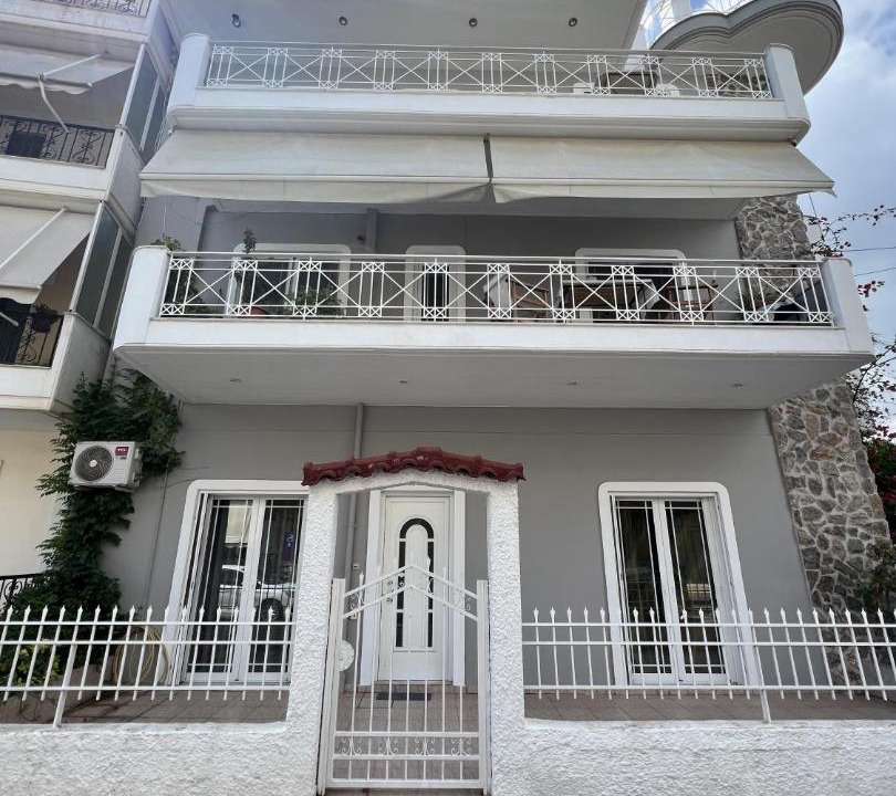 Photo of Buildings in Nea Artaki