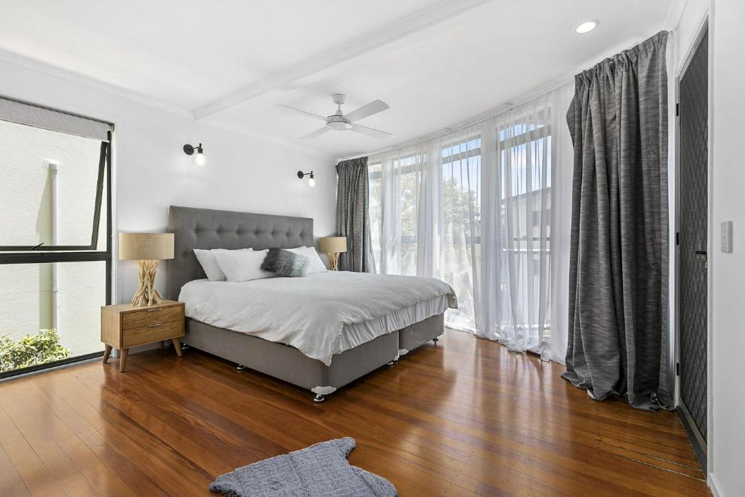 Photo of Bedroom in Castaways Beach