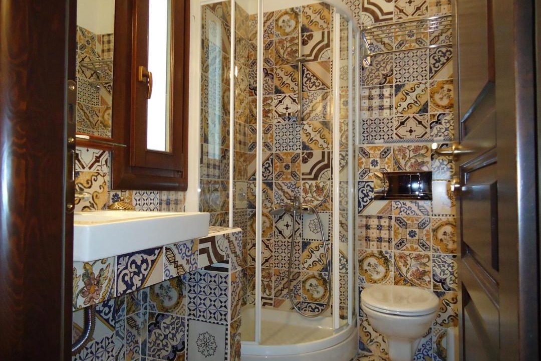 Photo of Bathroom in Elati