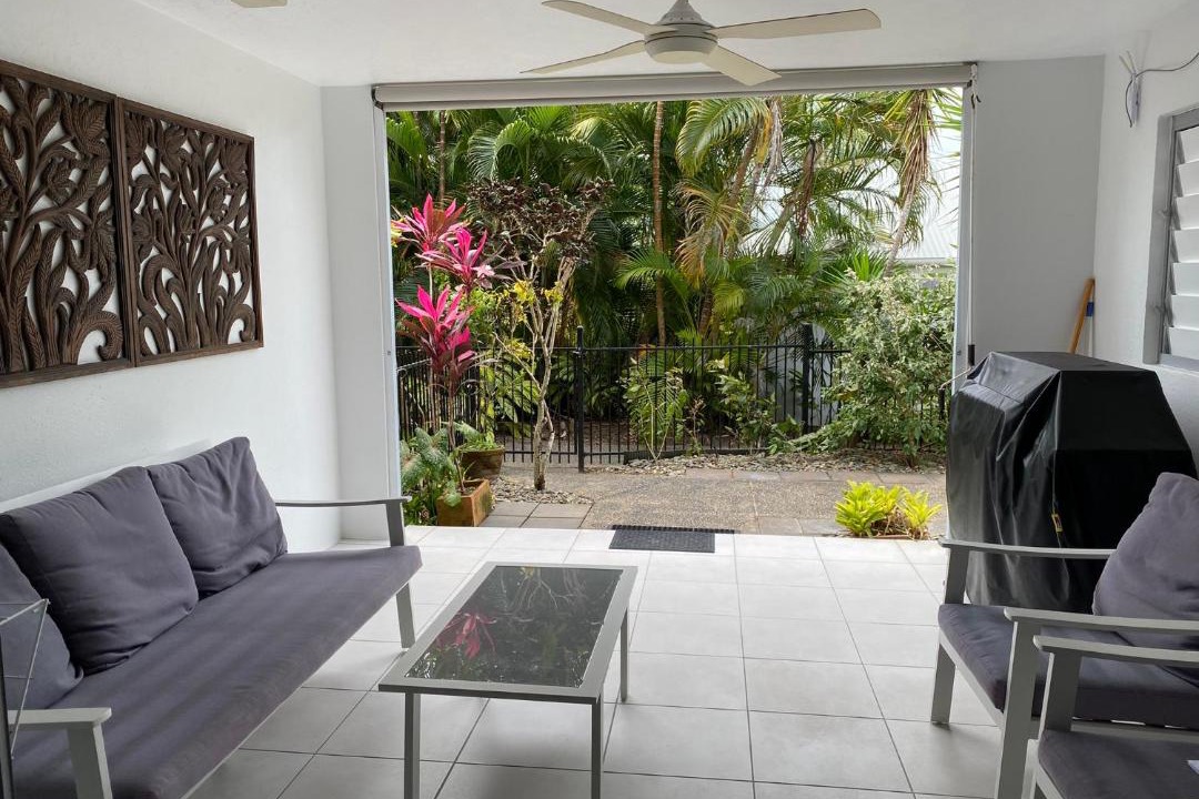 Photo of Patio Balcony in Trinity Beach