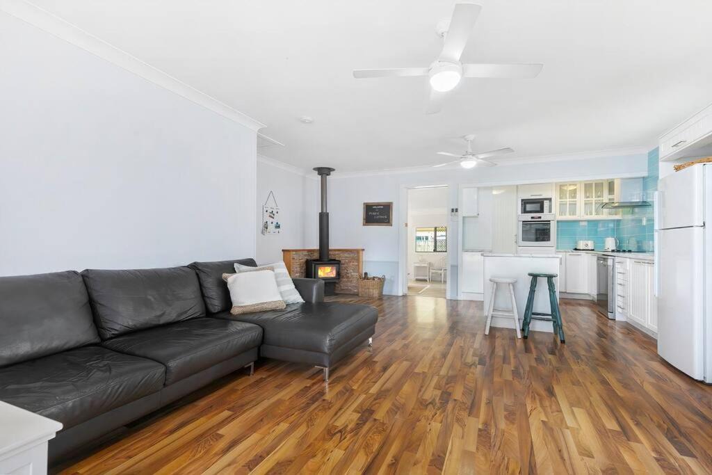 Photo of Livingroom in Beachmere