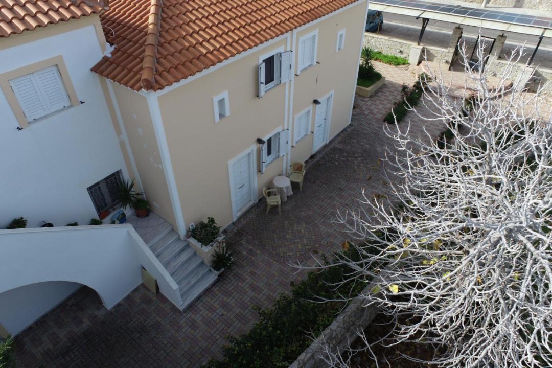Photo of Buildings in Perdhika