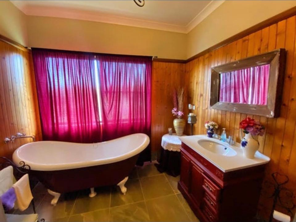 Photo of Bathroom in Sarina