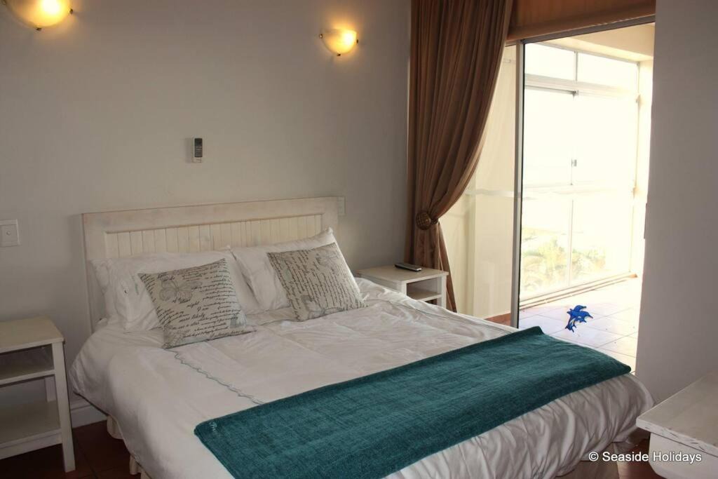 Photo of Bedroom in Margate Beach