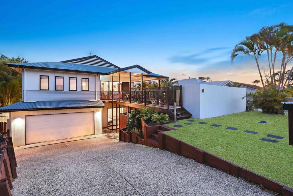 Photo of Buildings in Alexandra Headland