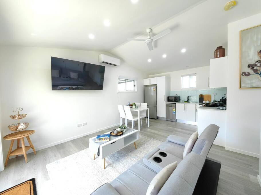 Photo of Livingroom in Redcliffe