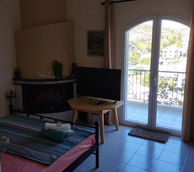 Photo of Livingroom in Akraifnion