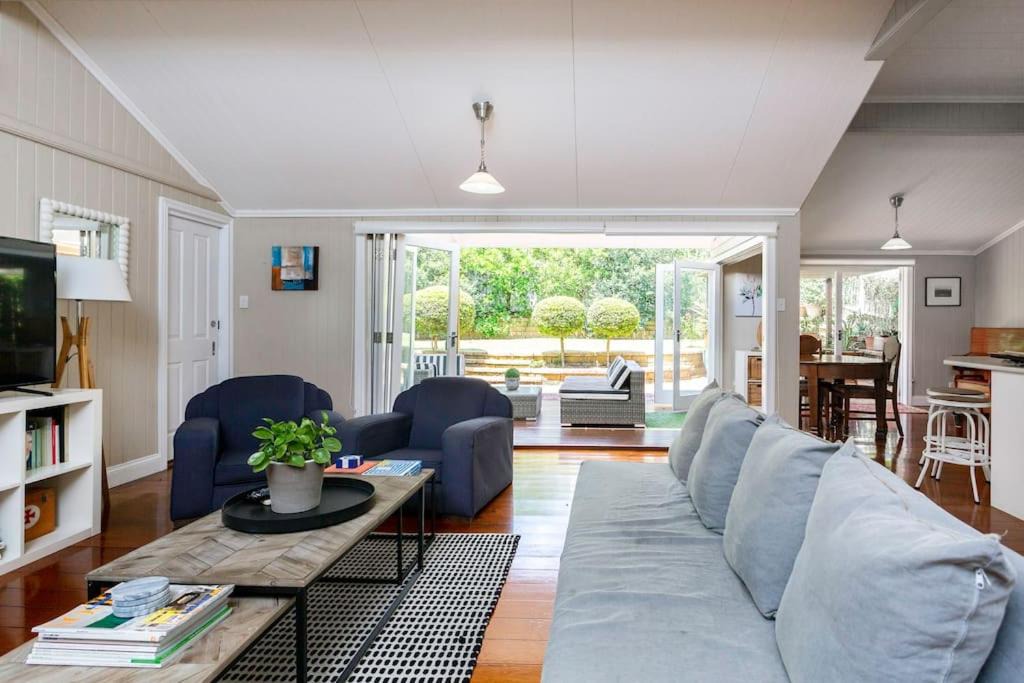 Photo of Livingroom in Annerley
