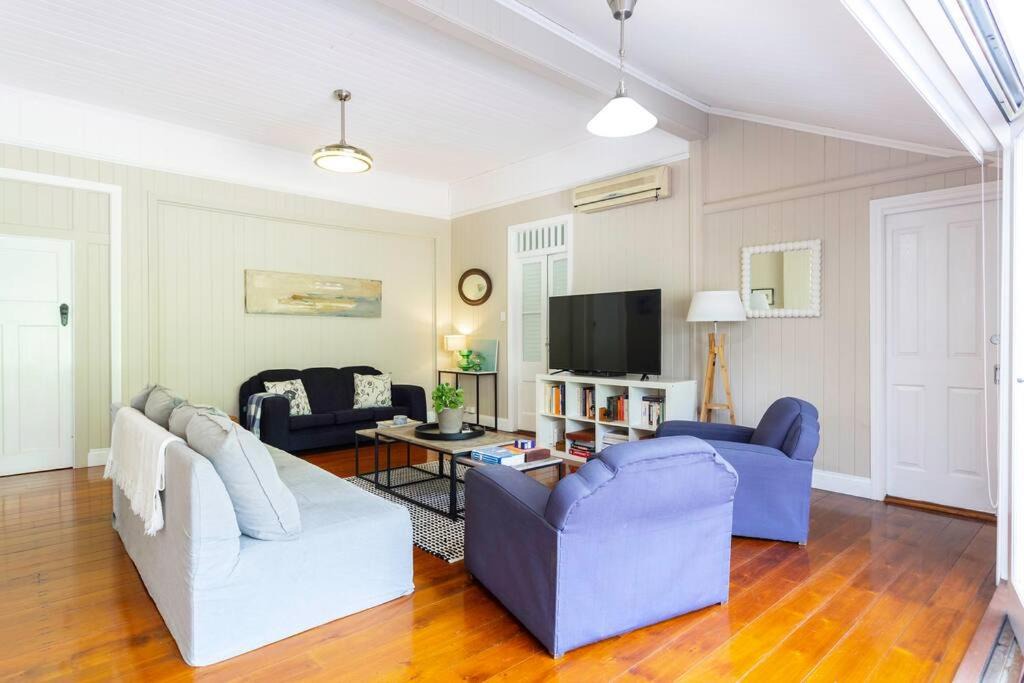 Photo of Livingroom in Annerley