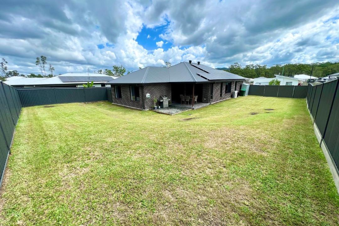 Photo of Buildings in Landsborough