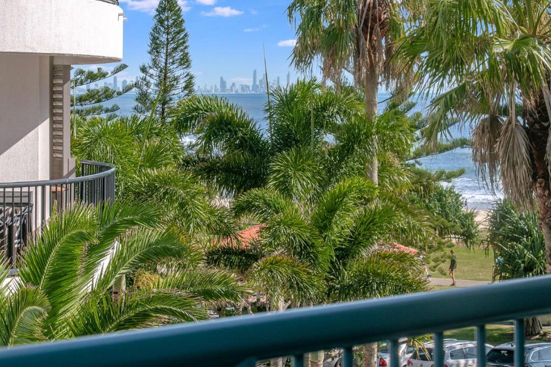 Photo of Patio Balcony in Coolangatta