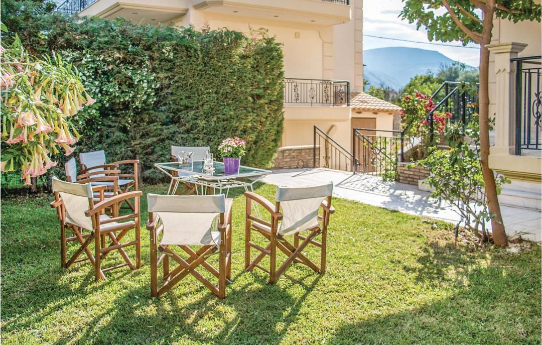Photo of Patio Balcony in Diakofto