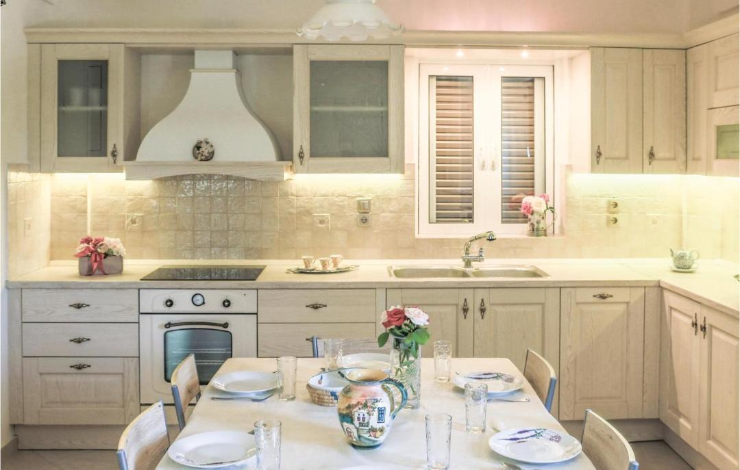 Photo of Kitchen in Diakofto