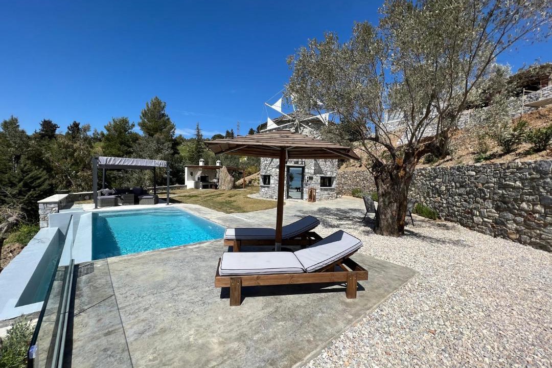 Photo of Outdoor in Amarinthos