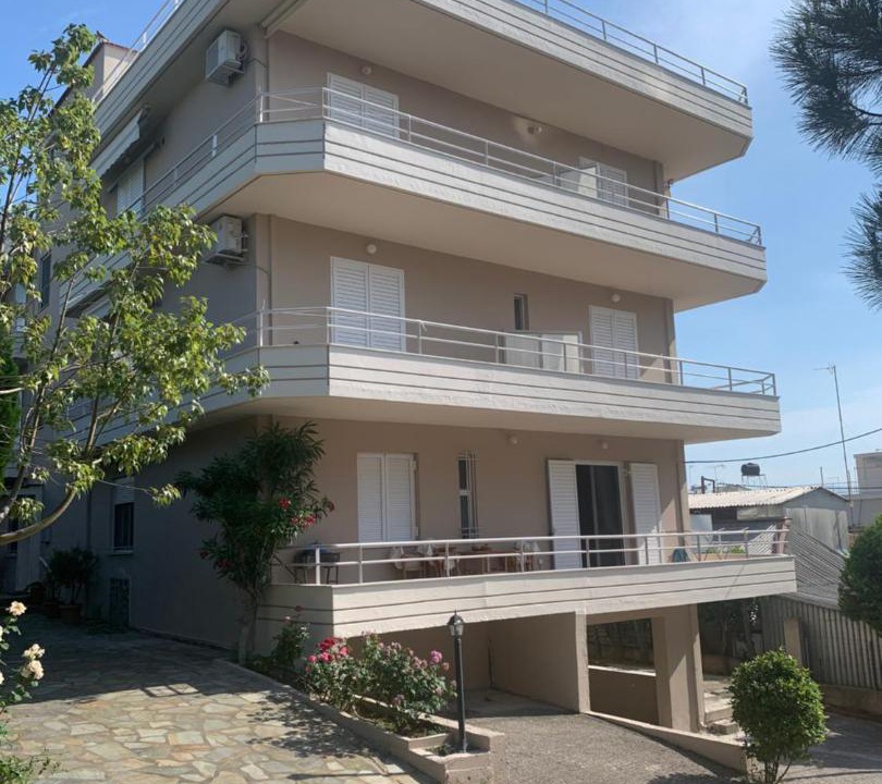 Photo of Buildings in Loutra Edipsou
