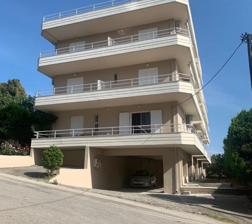 Photo of Buildings in Loutra Edipsou