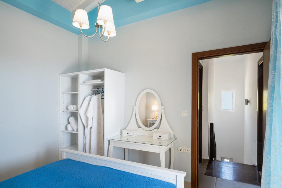 Photo of Others in Mirthios