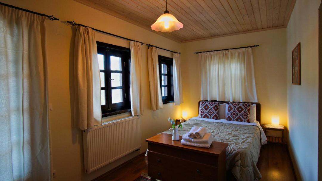 Photo of Bedroom in Asprangeloi