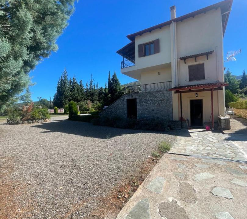 Photo of Buildings in Polidrosos
