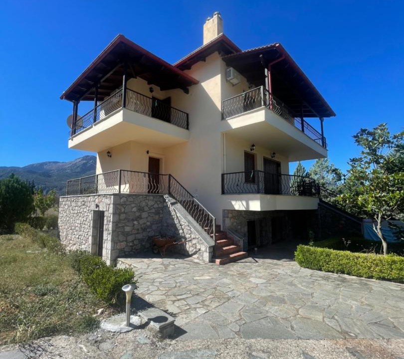 Photo of Buildings in Polidrosos