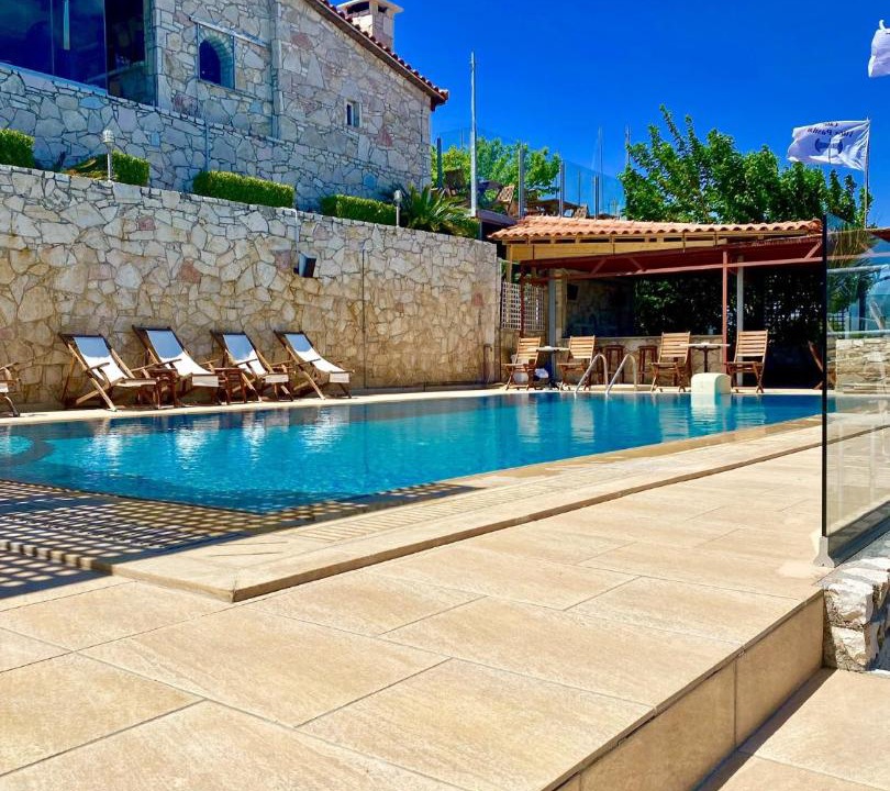 Photo of Outdoor in Mourteri
