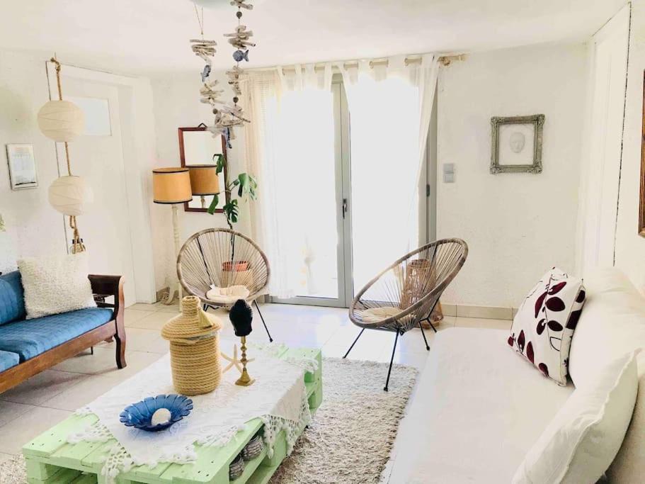 Photo of Livingroom in Karystos
